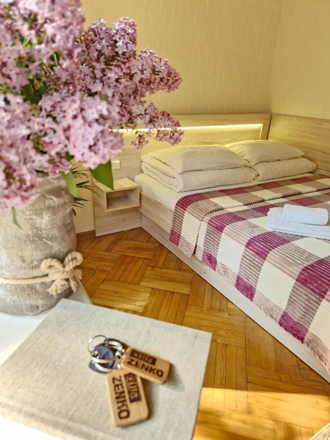 Villa Zenko Bryukhovychi Ngoại thất bức ảnh