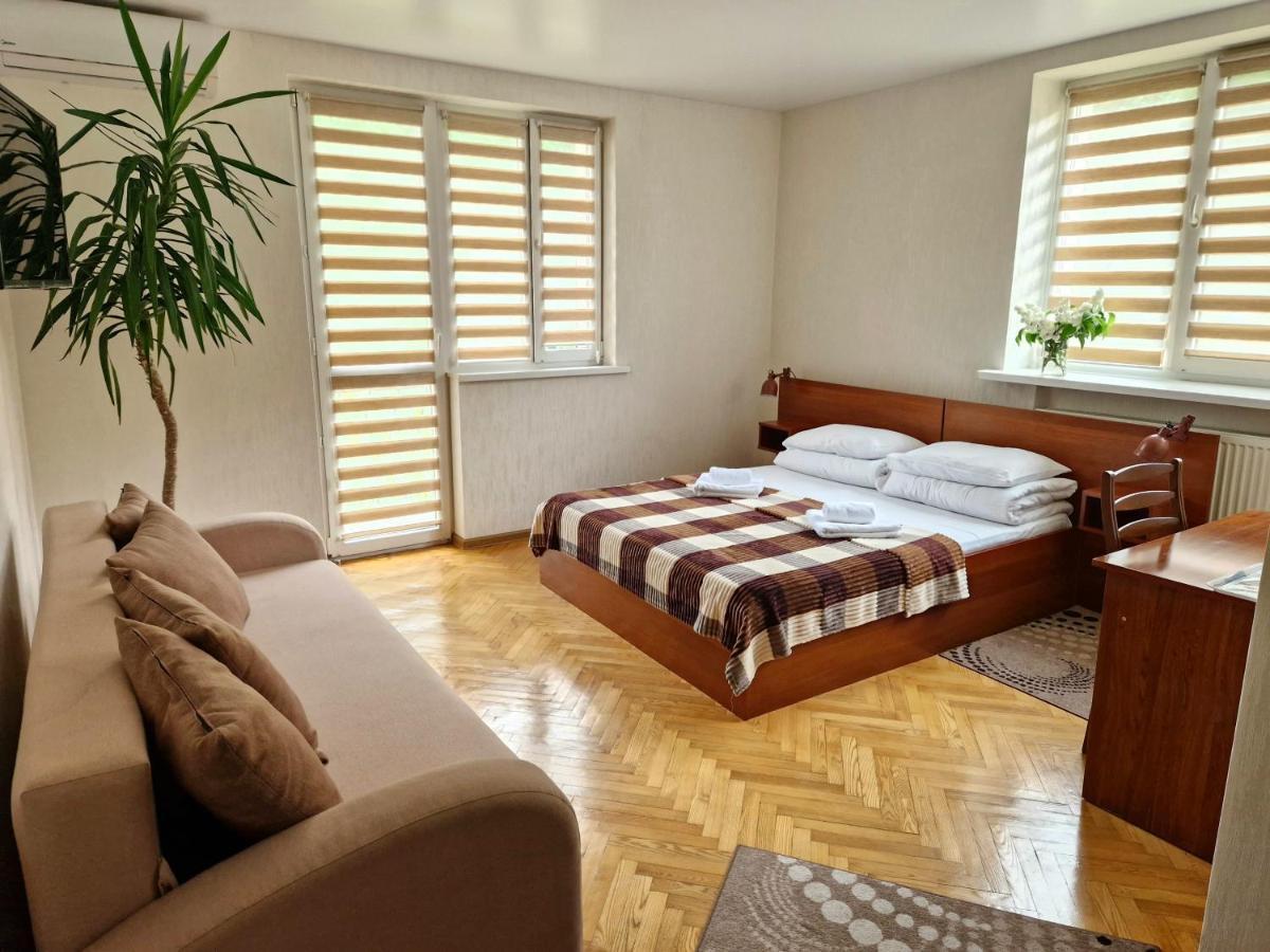 Villa Zenko Bryukhovychi Ngoại thất bức ảnh