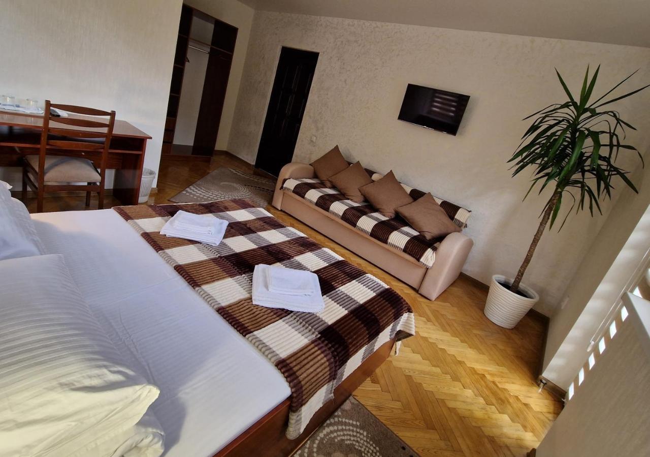 Villa Zenko Bryukhovychi Ngoại thất bức ảnh